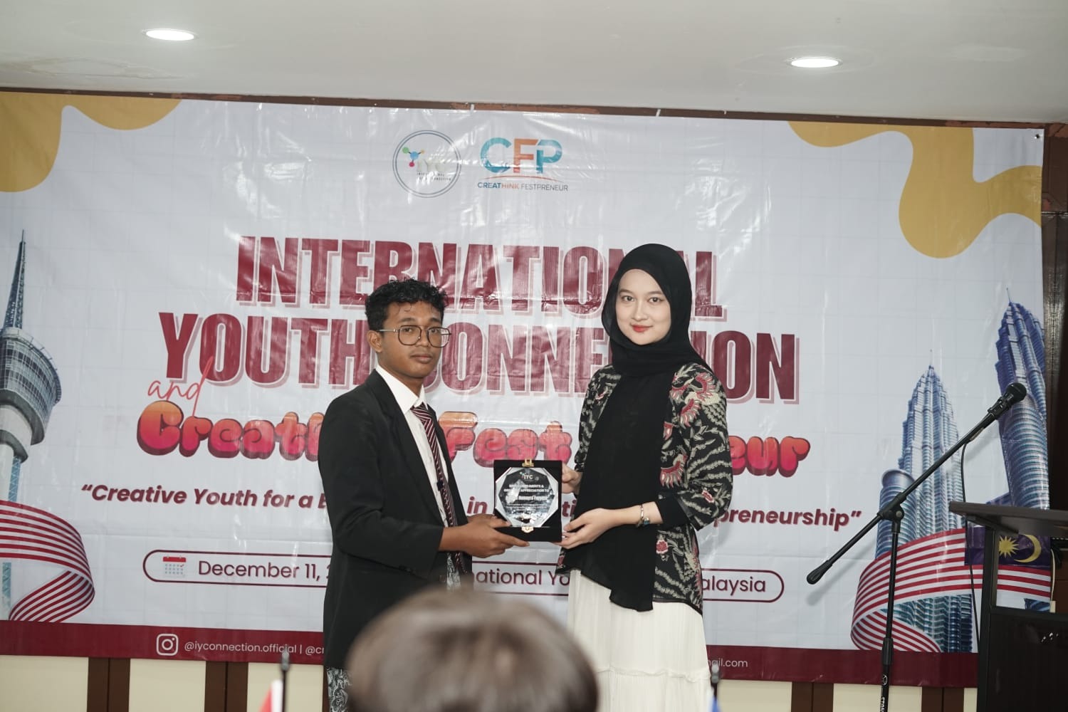 International business plan Competition - foto 16