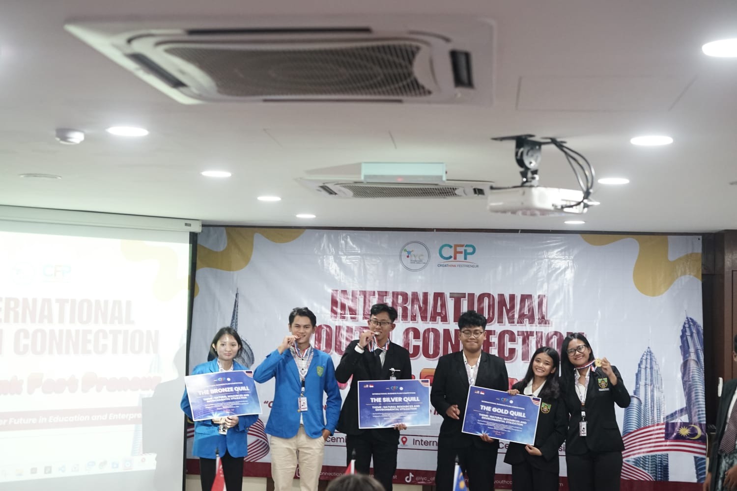 International business plan Competition - foto 11